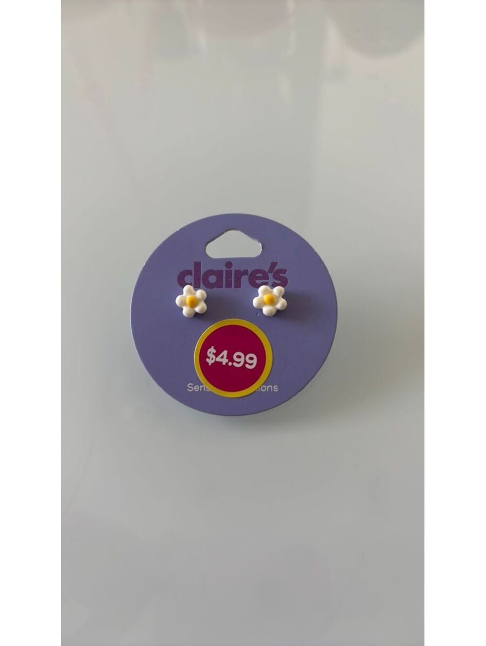 Daisy earring studs Sensitive solutions